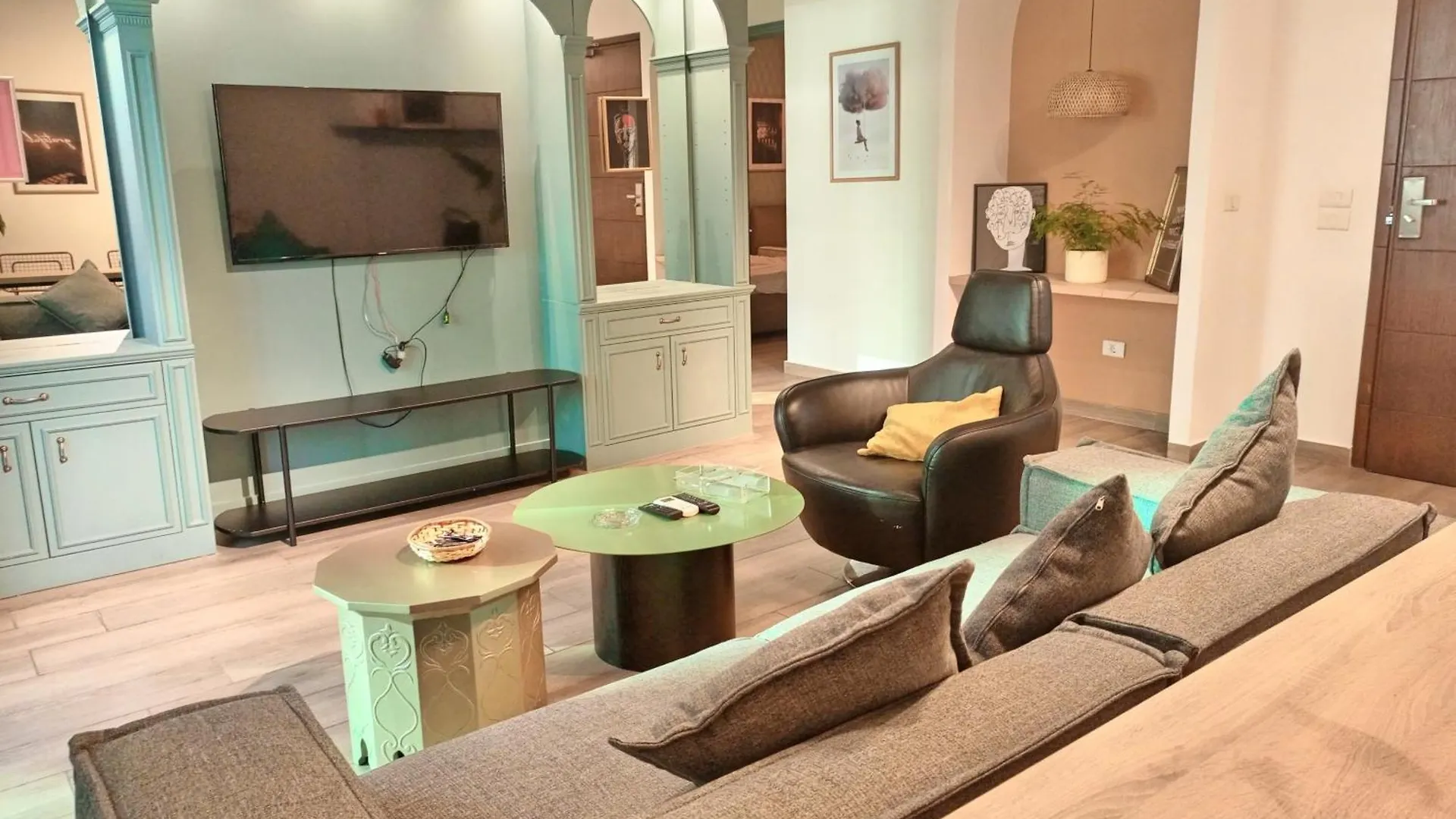 Citi Loft Furnished Apartments Beirut 0*,  Lebanon